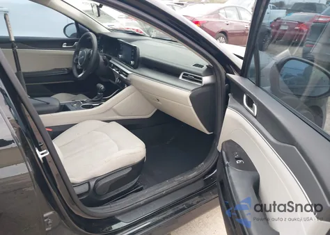 2022 Kia K5 Lxs z USA, uszkodzony, nr VIN 5XXG14J22NG106216